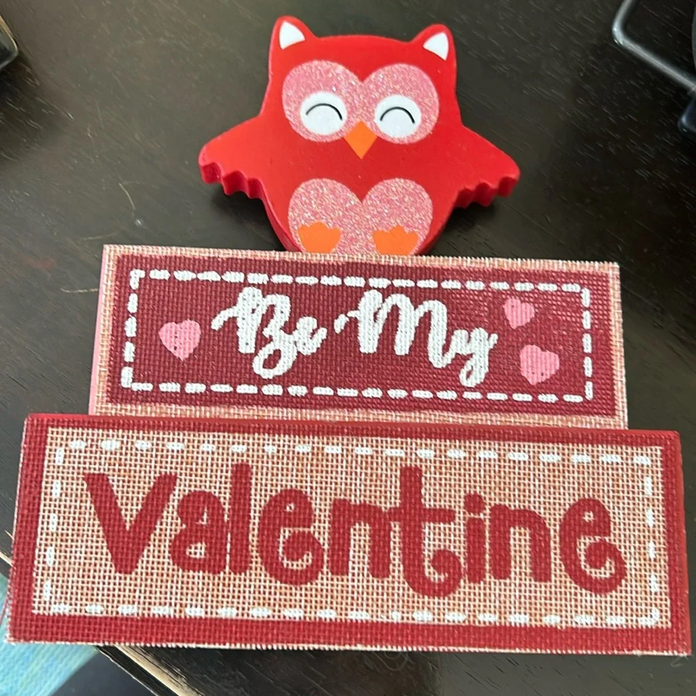 Valentine’s Day block decor